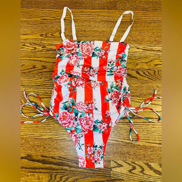Floral Striped Swimsuit - Picture 3 of 5